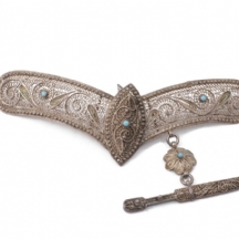 עיטור כסף רוסי עתיק לחגורה טקסית, עשוי כסף בעבודת פיליגראן עדינה ואיכותית