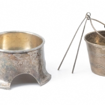 שני פריטים כסף עתיקים, חתומים