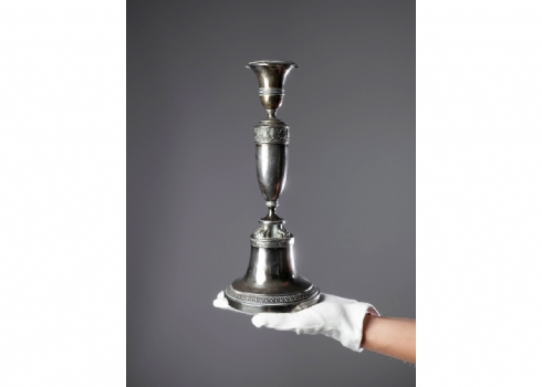 לאספנים - פמוט כסף גרמני עתיק מהמאה ה-18, יוצר בעיר המבורג גרמניה, חתום