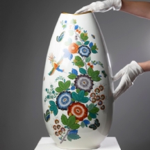 כד פורצלן גדול מימדים (כד רצפה) ופחוס, מתוצרת חברת תומאס (Thomas)