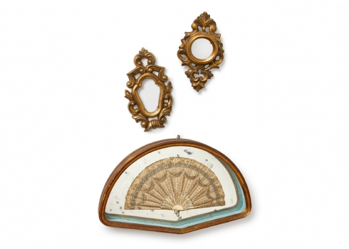 שלושה חפצי נוי