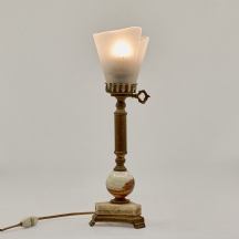 מנורת שולחן וינטג' עשויה בסיס אוניקס, מתכת וזכוכית