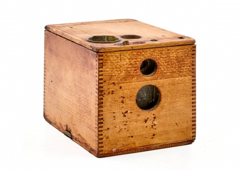 מצלמת קופסה עתיקה