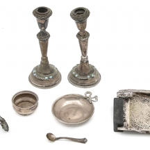 לוט כלי כסף הכולל מלקחיים מתוצרת בצלאל ירושלם עשויים בעבודת פיליגראן וחתומים