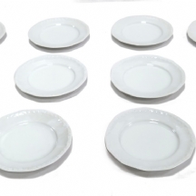 12 צלחות תוצרת רוזנטל (Rosenthal), דגם מריה, חתום