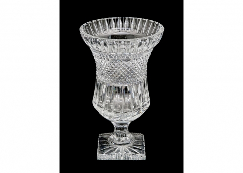 אגרטל קריסטל בצורת קמפנה  (Campana shaped)