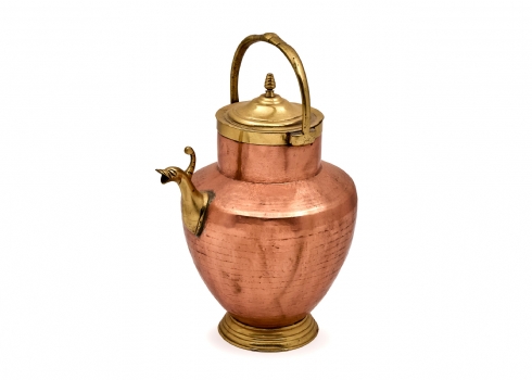 כלי מטבח עתיק מהמאה ה-19, עשוי נחושת ופליז