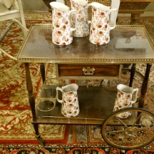 עגלת משקאות עשויה עץ ומתכת