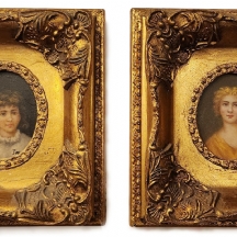 זוג תמונות בסגנון עתיק שמן על לוח נתונות במסגרות מוזהבות