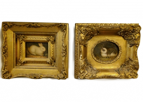 זוג תמונות בסגנון עתיק שמן על לוח נתונות במסגרות מוזהבות