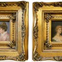 זוג תמונות בסגנון עתיק שמן על לוח נתונות במסגרות מוזהבות