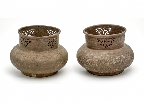 שני כלי מתכת סורים עתיקים מהמחצית השנייה של המאה ה-19