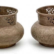 שני כלי מתכת סורים עתיקים מהמחצית השנייה של המאה ה-19