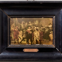 תמונה מיניאטורית על פי משמר הלילה של רמברנט  הדפס צבוע לקה על לוח נחושת