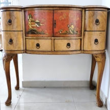 מזנון אנגלי עתיק מהמאה ה-18 בסגנון סיני (צ'ינוואזורה, Chinoiserie style)