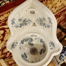 משתנה ויקטוריאנית עתיקה מהמאה ה19 עשויה חרסינה