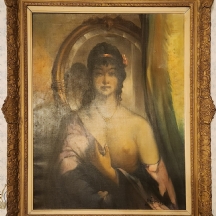 אשה ומראה אובלית - ציור שמן על בד, חתום, נתון במסגרת נאה