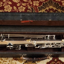 קלרינט בקופסה מקורית עשוי מתכת