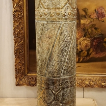 מעמד רצפה סורי גבוה למטריות עשוי פליז מרוקע בעבודת יד