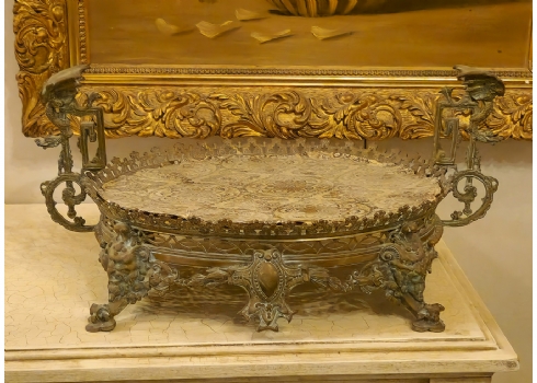 סנטרפיס צרפתי עתיק ומפואר עשוי פליז יצוק ללא תחתית