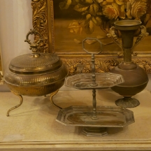 3 כלי מתכת דקורטיביים