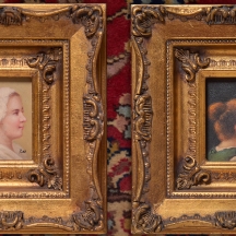 זוג ציורים בסגנון עתיק, שמן על לוח, נתונים במסגרות נאות