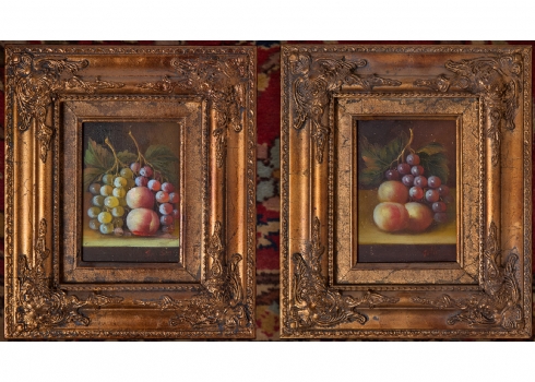 זוג ציורים בסגנון עתיק, שמן על לוח, נתונים במסגרות נאות