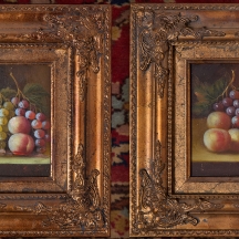 זוג ציורים בסגנון עתיק, שמן על לוח, נתונים במסגרות נאות