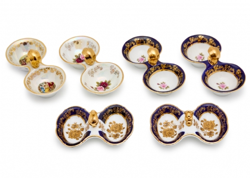 3 זוגות של מלחיות פורצלן מעוטרות וחתומות