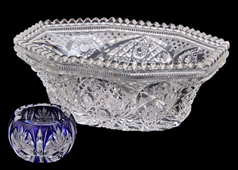 2 כלי קריסטל, מאפרה כחולה וקערה