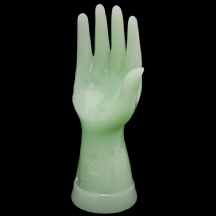 קישוט שולחני עשוי זכוכית ירוקה
