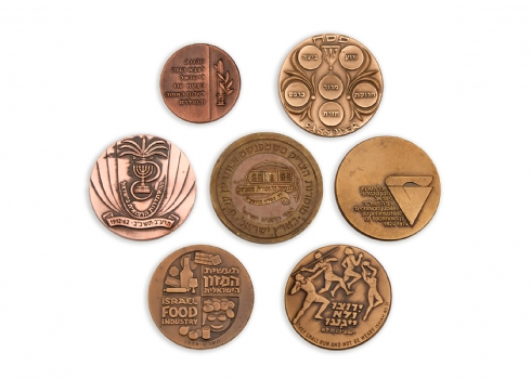 6 מדליות שונות, דגמים שונים