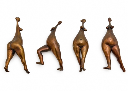 4 פסלי ברונזה בדמות נשים, לא חתום