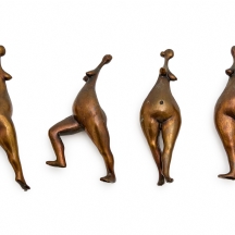 4 פסלי ברונזה בדמות נשים, לא חתום