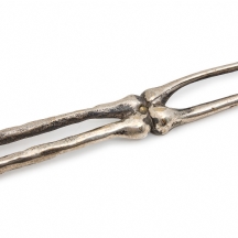 מזלג בשר אמנותי של האמן מיכאל ארם (Michael Aram) מסדרת העצמות