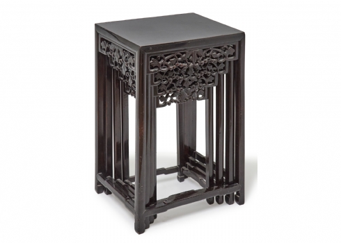 קן (Nest) של 4 שולחנות סיניים בגדלים מדורגים