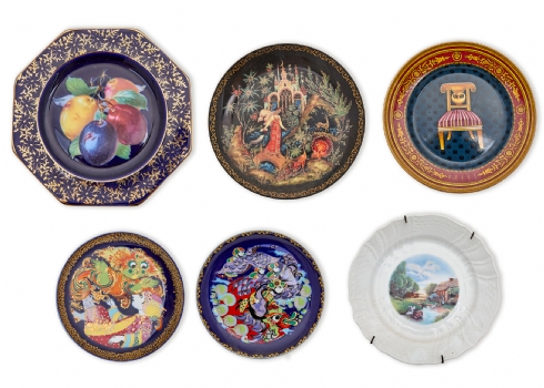 6 צלחות פורצלן, חתומות דגמים ויצרנים שונים