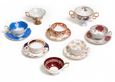 8 ספלים שונים, דגמים ויצרנים שונים