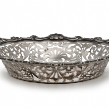 כלי כסף פולני עתיק, עשוי כסף '800', מעוטר בעבודת ניסור ידנית, חתום, משקל 358 גרם