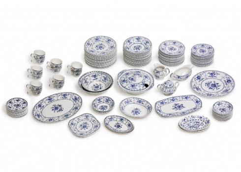 סט פורצלן אנגלי תוצרת Johnson Bros, דגם Indies, England