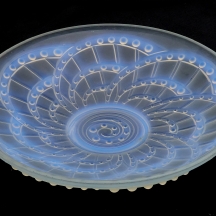 קערת זכוכית אר דקו מתוצרת: 'Cristalleries De Sevres' על פי עיצוב של: 'J. Landier