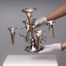 אפרנה (Epergne) אנגלי עשוי מתכת מצופה כסף