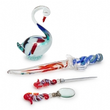 ארבעה חפצי נוי איטלקים עשויים זכוכית (מורנו)