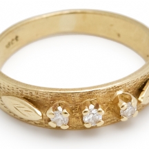 טבעת עשויה זהב צהוב ויהלומים 18 קראט, חתומה