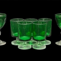 לוט של 11 כוסות זכוכית בגוון ירוק