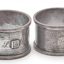 נדיר - זוג חבקי מפיות אנגלים עתיקים עשויים כסף סטרלינג' (925) משובצים יהלומים