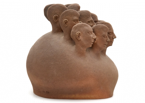 דוד מוריס (David Morris) - פסל חימר בדמות ראשי גברים