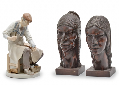 שלושה פסלי נוי