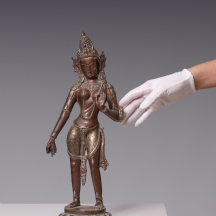 פסל מתכת הודי עשוי פליז יצוק