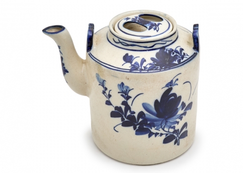 קומקום פורצלן סיני וינטג’ בעיטור כחול-לבן